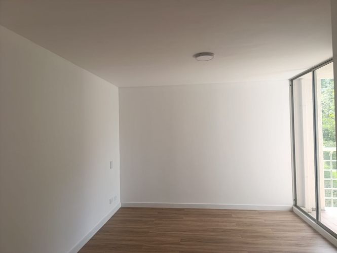 Apartamento de 2 alcobas en arriendo en El Poblado, Medellín, 94 m² · foto 7 de 16