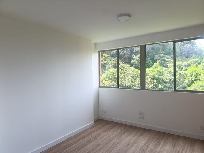 Apartamento de 2 alcobas en arriendo en El Poblado, Medellín, 94 m² · foto 11 de 16