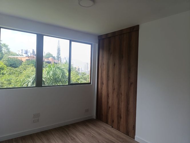 Apartamento de 2 alcobas en arriendo en El Poblado, Medellín, 94 m² · foto 12 de 16