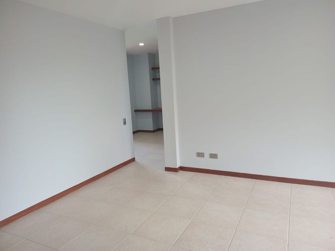 Apartamento de 3 alcobas en arriendo en El Poblado, Medellín, 20 m² · foto 3 de 16