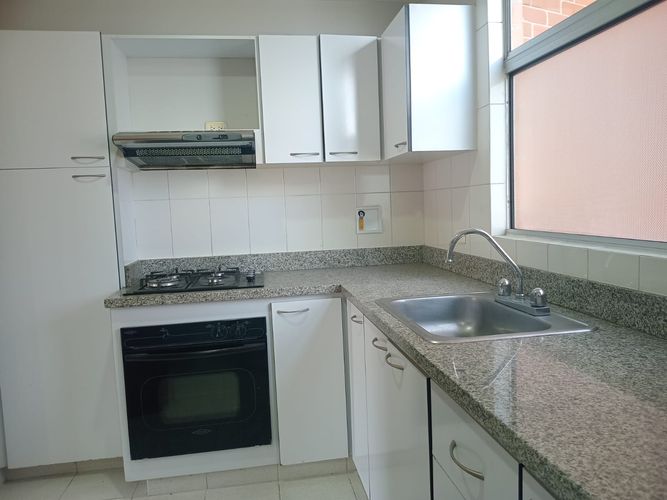 Apartamento de 3 alcobas en arriendo en El Poblado, Medellín, 20 m² · foto 6 de 16