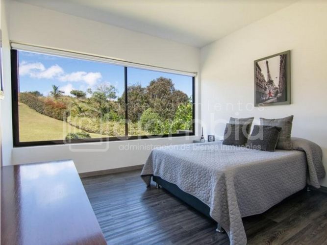 Casa de 4 alcobas en venta en Las Palmas, El Retiro, 260 m² · foto 11 de 23