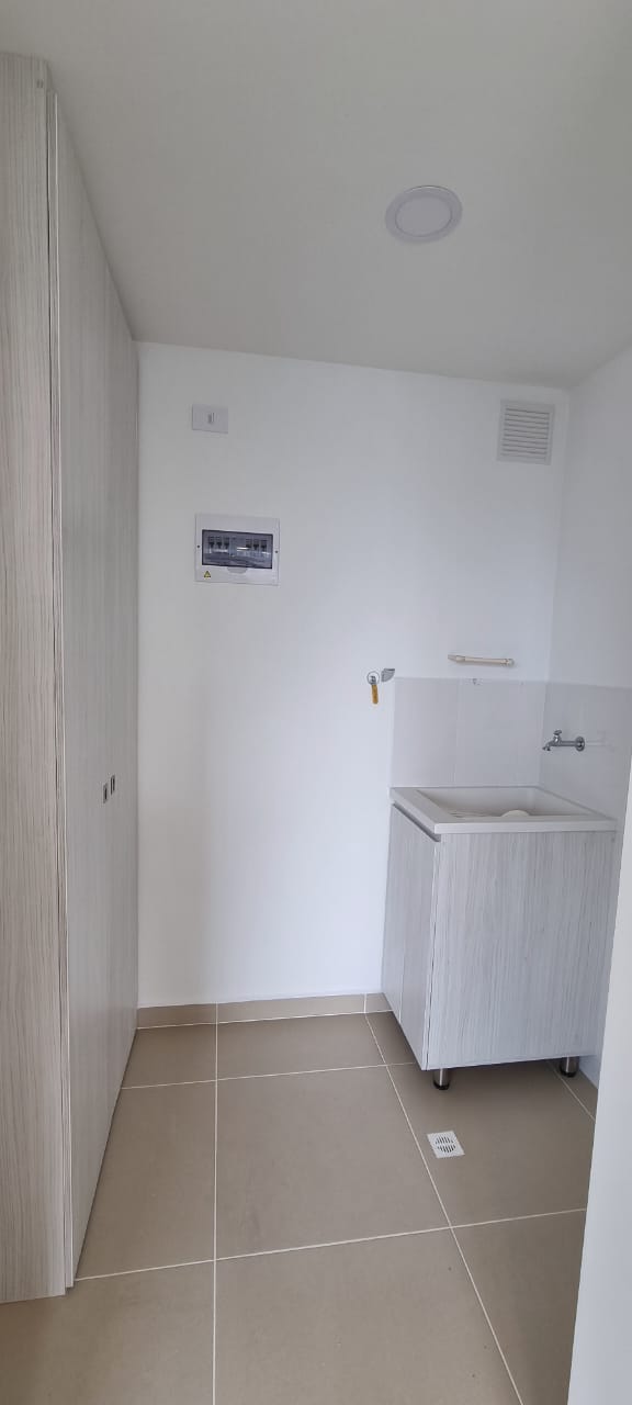 Apartamento en venta en Suramerica, Itagüí · foto 5 de 24