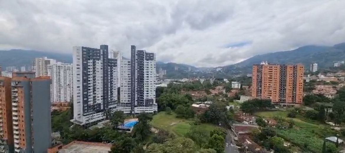 Apartamento en venta en Suramerica, Itagüí · foto 6 de 24