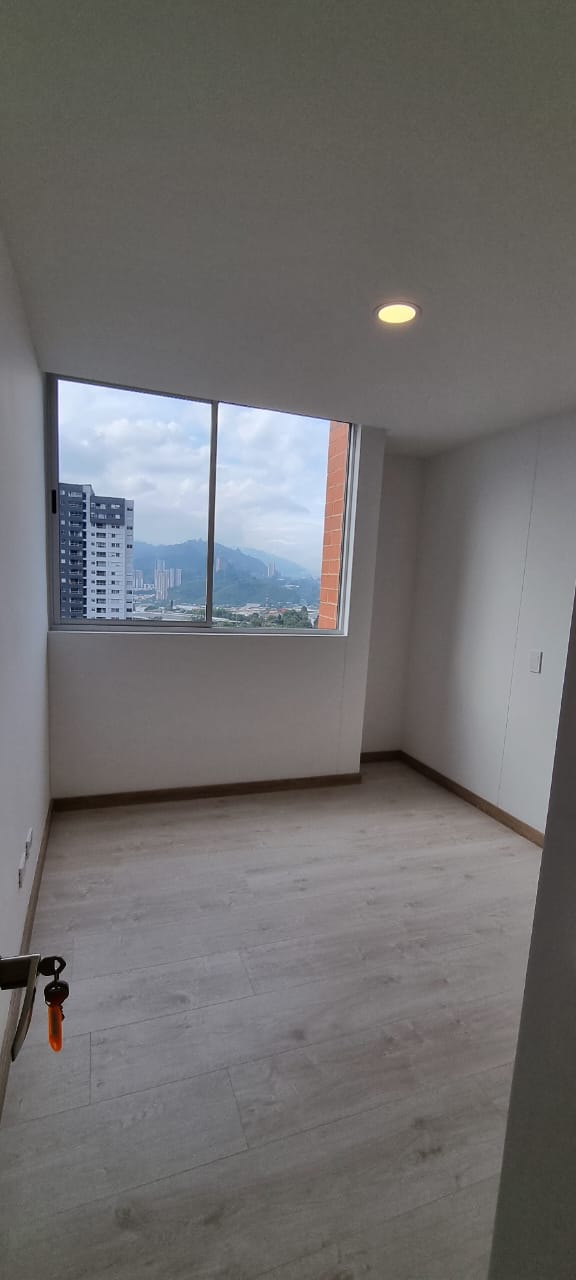 Apartamento en venta en Suramerica, Itagüí · foto 9 de 24