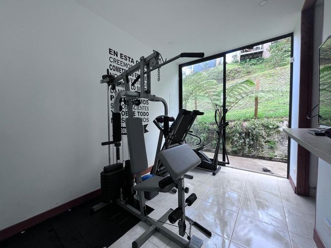 Casa de 4 alcobas en venta en Las Palmas, Envigado, 390 m² · foto 15 de 20