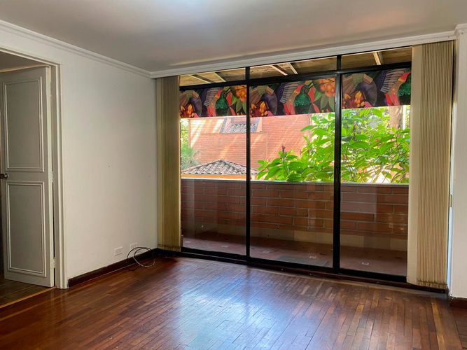 Apartamento en venta en El Poblado, Medellín · foto 6 de 18