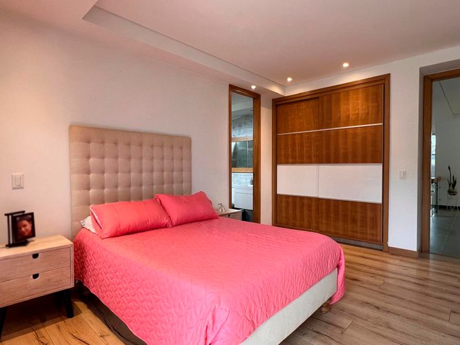 Casa de 5 alcobas en venta en Las Palmas, Envigado, 450 m² · foto 12 de 19