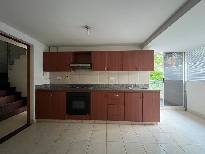 Apartamento de 3 alcobas en venta en El Poblado, Medellín, 127 m² · foto 4 de 18