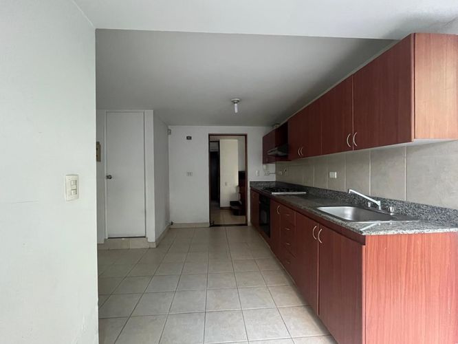 Apartamento de 3 alcobas en venta en El Poblado, Medellín, 127 m² · foto 5 de 18