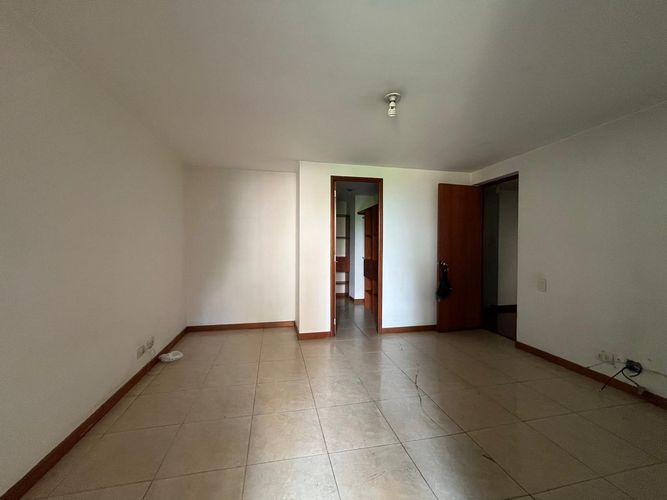 Apartamento de 3 alcobas en venta en El Poblado, Medellín, 127 m² · foto 11 de 18