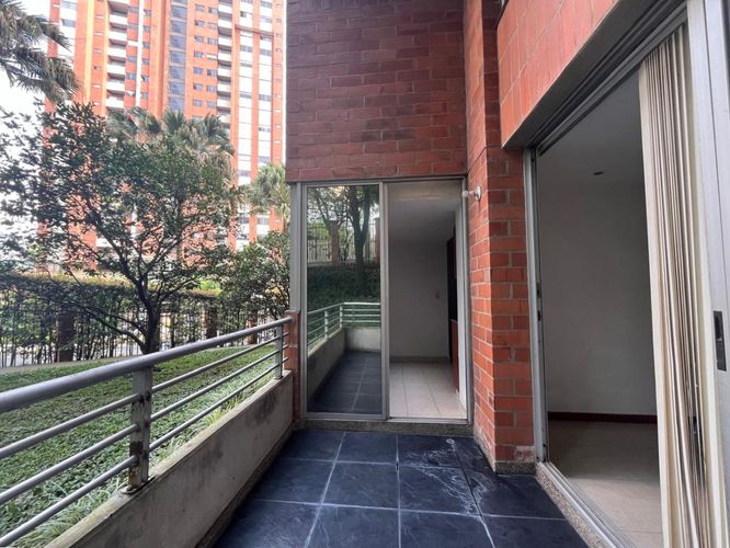 Apartamento de 3 alcobas en venta en El Poblado, Medellín, 127 m² · foto 18 de 18