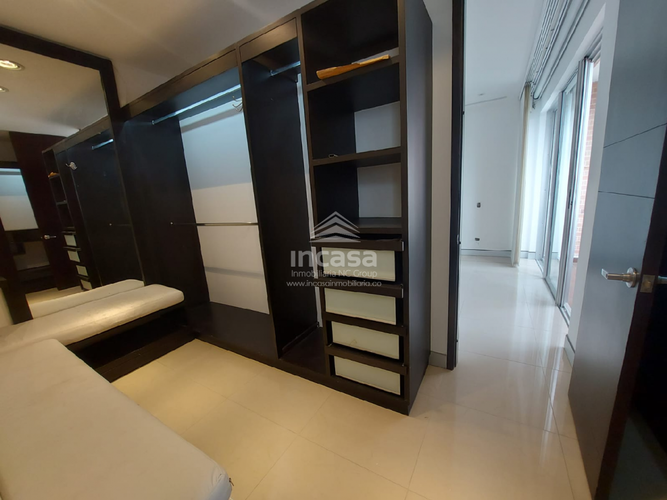 Apartamento de 3 alcobas en venta en Normandia, Cali, 212 m² · foto 8 de 24