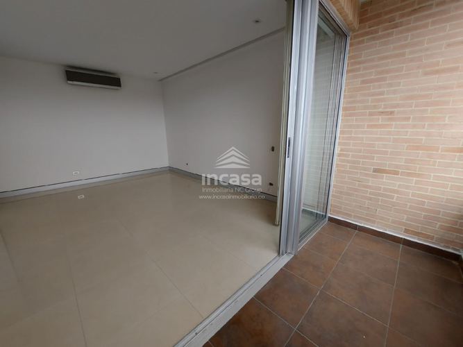 Apartamento de 3 alcobas en venta en Normandia, Cali, 212 m² · foto 9 de 24
