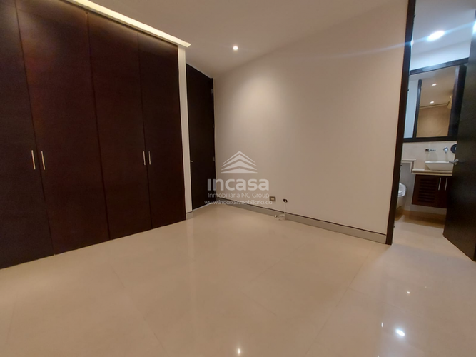 Apartamento de 3 alcobas en venta en Normandia, Cali, 212 m² · foto 18 de 24