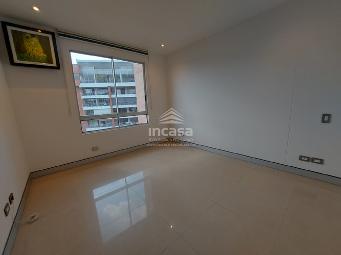 Apartamento de 3 alcobas en venta en Normandia, Cali, 212 m² · foto 21 de 24