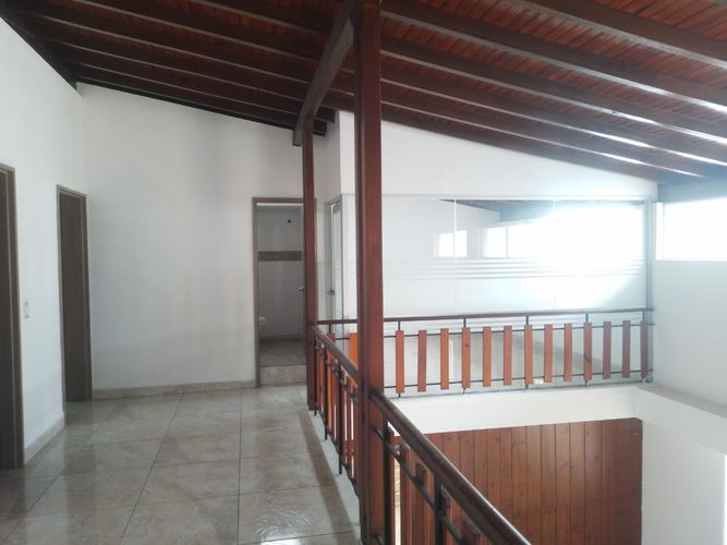 Oficina en arriendo en Belén, Medellín, 340 m² · foto 2 de 16