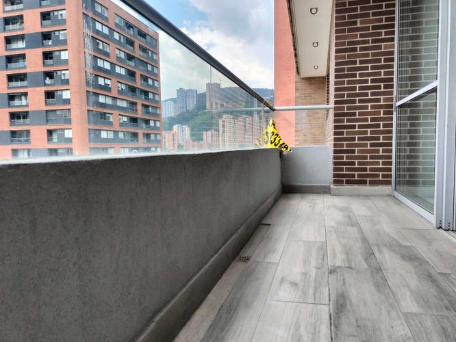 Apartamento de 3 alcobas en arriendo en El Poblado, Medellín, 100 m² · foto 19 de 19