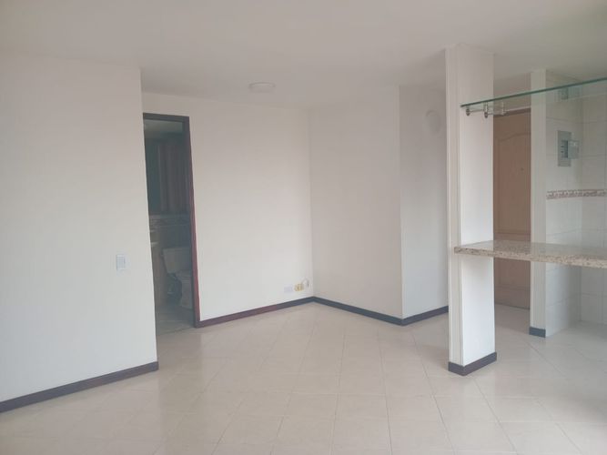 Apartamento de 2 alcobas en arriendo en El Poblado, Medellín, 58 m² · foto 2 de 15