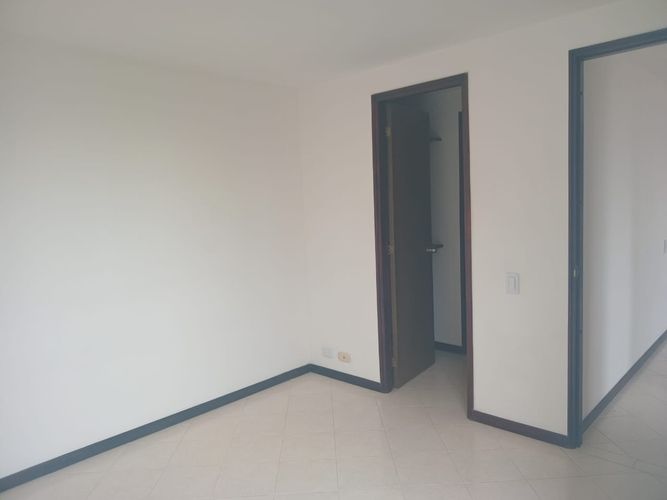 Apartamento de 2 alcobas en arriendo en El Poblado, Medellín, 58 m² · foto 5 de 15