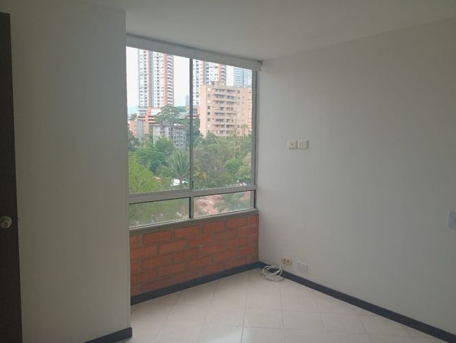 Apartamento de 2 alcobas en arriendo en El Poblado, Medellín, 58 m² · foto 9 de 15
