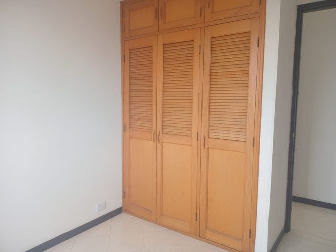 Apartamento de 2 alcobas en arriendo en El Poblado, Medellín, 58 m² · foto 12 de 15