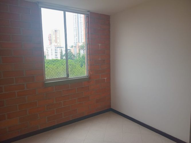 Apartamento de 2 alcobas en arriendo en El Poblado, Medellín, 58 m² · foto 13 de 15