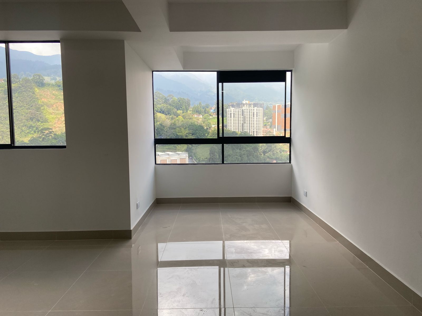 Apartamento en Arriendo en Sabaneta - 2