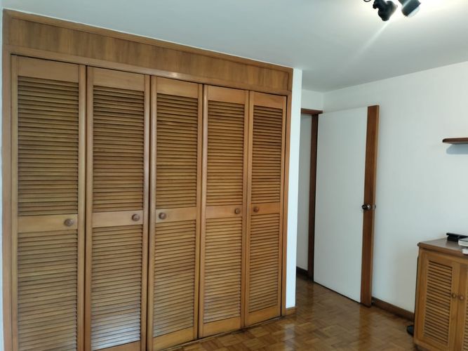 Apartamento de 3 alcobas en arriendo en El Poblado, Medellín, 153 m² · foto 13 de 18