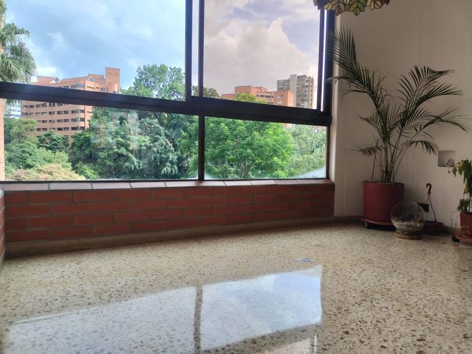 Apartamento de 3 alcobas en arriendo en El Poblado, Medellín, 153 m² · foto 16 de 18
