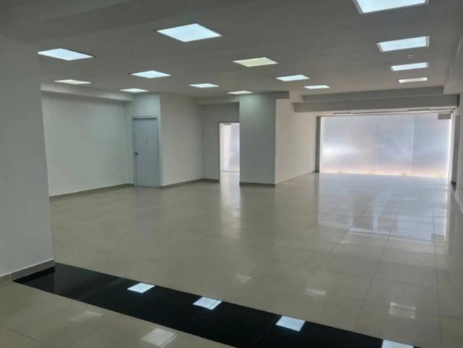 Local en arriendo en Granadillo, Barranquilla, 420 m² · foto 3 de 24