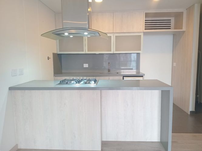 Apartamento de 2 alcobas en arriendo en El Poblado, Medellín, 75 m² · foto 6 de 17
