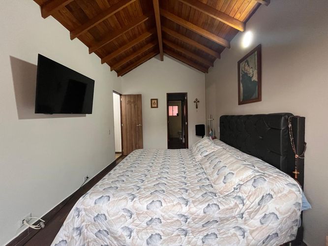 Casa de 4 alcobas en venta en La Pradera, Envigado, 190 m² · foto 6 de 20