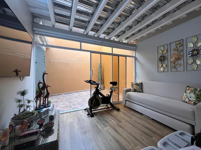 Casa de 4 alcobas en venta en La Pradera, Envigado, 190 m² · foto 8 de 20