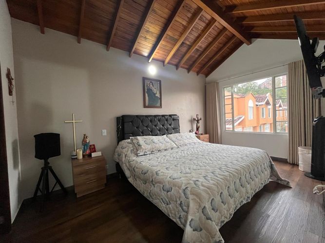 Casa de 4 alcobas en venta en La Pradera, Envigado, 190 m² · foto 14 de 20