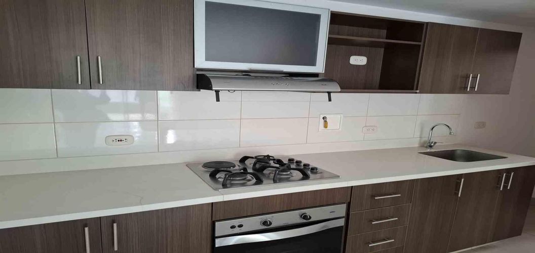 Apartamento de 2 alcobas en venta en Loma De La Doctora, Sabaneta, 85 m² · foto 8 de 21
