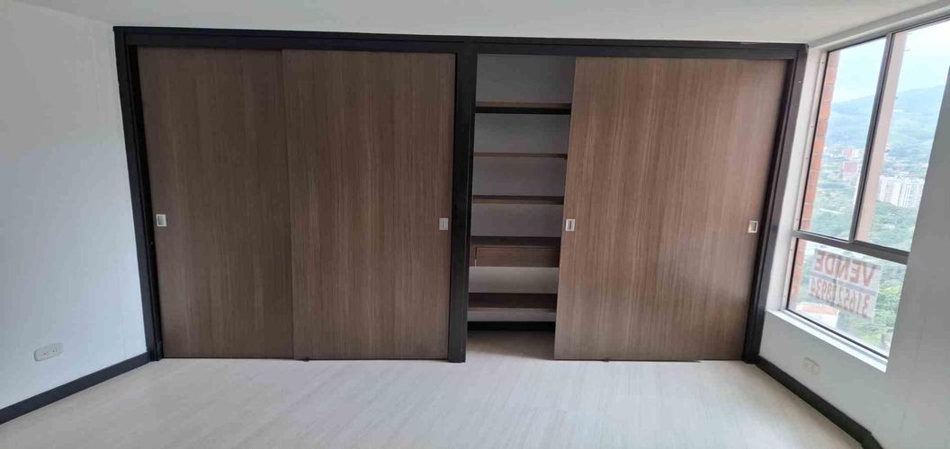 Apartamento de 2 alcobas en venta en Loma De La Doctora, Sabaneta, 85 m² · foto 11 de 21