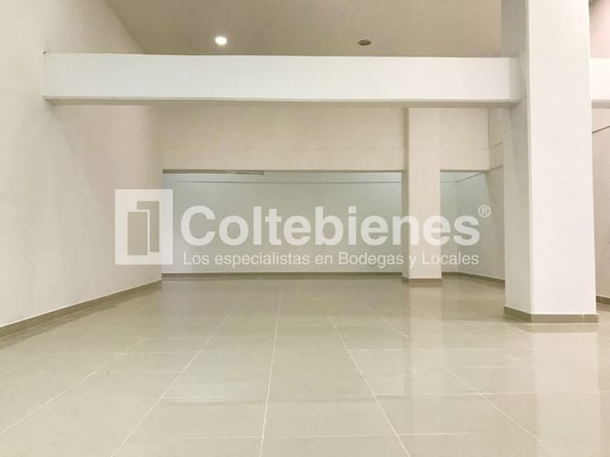Local en arriendo en Colombia, Medellín, 293 m² · foto 2 de 8