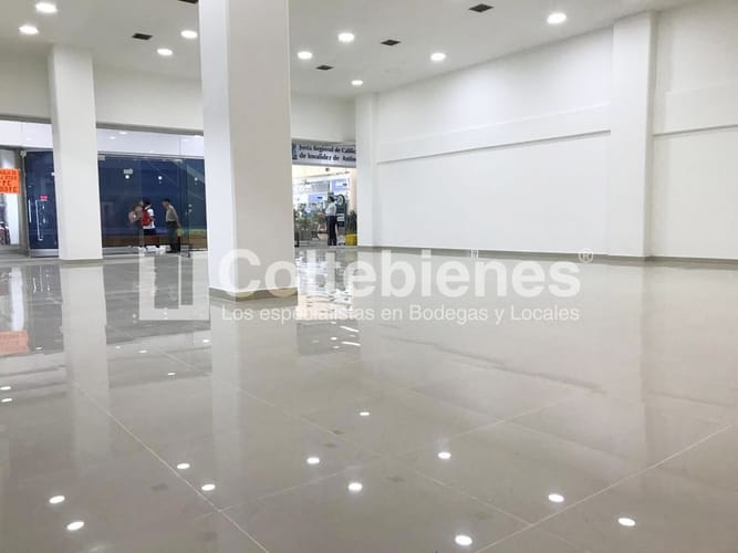 Local en arriendo en Colombia, Medellín, 293 m² · foto 8 de 8