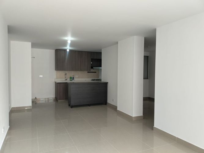 Apartamento de 3 alcobas en arriendo en El Poblado, Medellín, 84 m² · foto 4 de 20