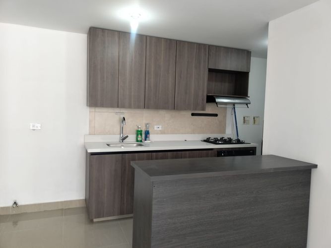 Apartamento de 3 alcobas en arriendo en El Poblado, Medellín, 84 m² · foto 6 de 20