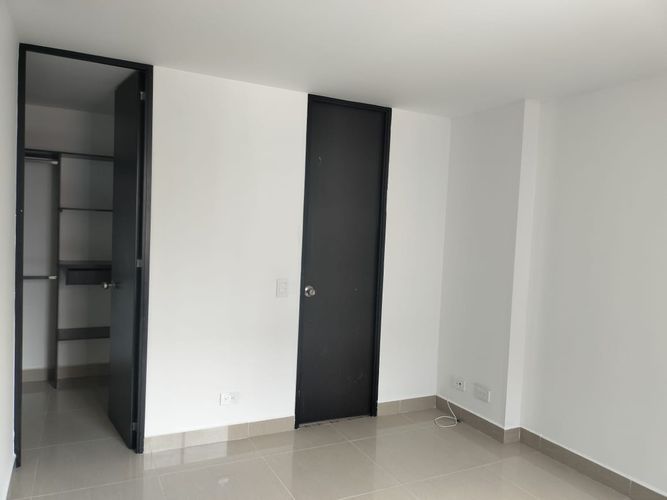 Apartamento de 3 alcobas en arriendo en El Poblado, Medellín, 84 m² · foto 16 de 20