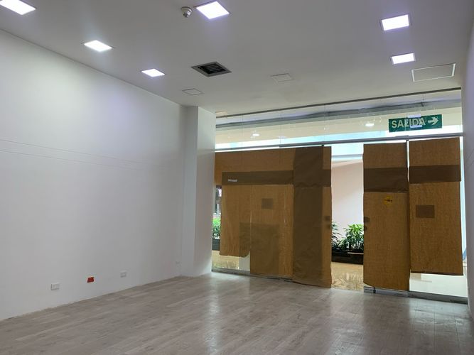 Local en arriendo en El Poblado, Medellín, 56 m² · foto 5 de 7