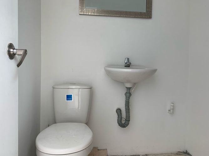 Local en arriendo en El Poblado, Medellín, 56 m² · foto 7 de 7