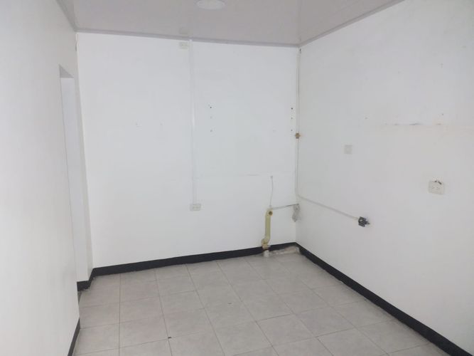 Oficina en arriendo en La Magnolia, Envigado, 140 m² · foto 8 de 15