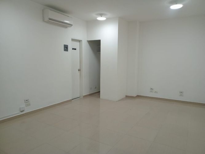 Oficina en arriendo en El Poblado, Medellín, 26 m² · foto 3 de 6