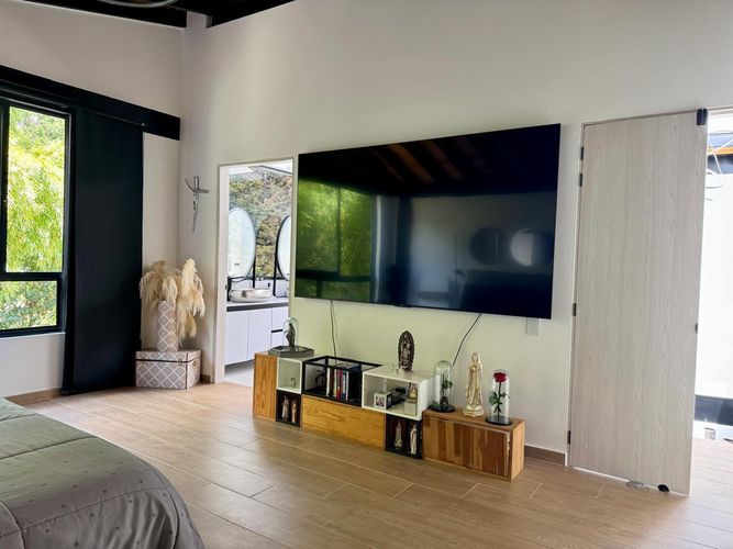 Casa de 3 alcobas en venta en Llano Grande, Rionegro, 311 m² · foto 3 de 11