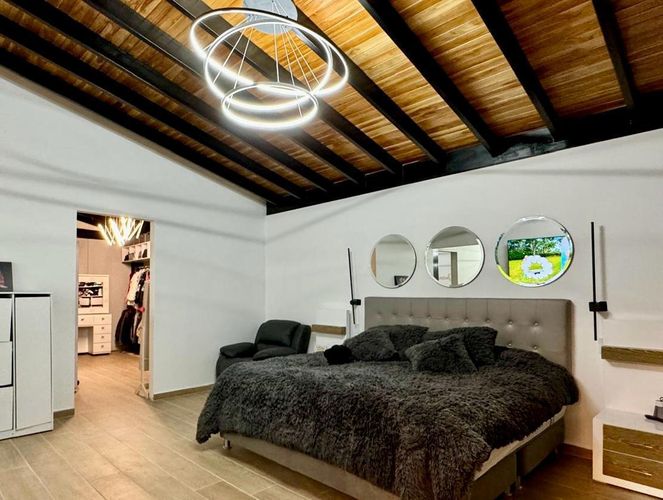 Casa de 3 alcobas en venta en Llano Grande, Rionegro, 311 m² · foto 6 de 11