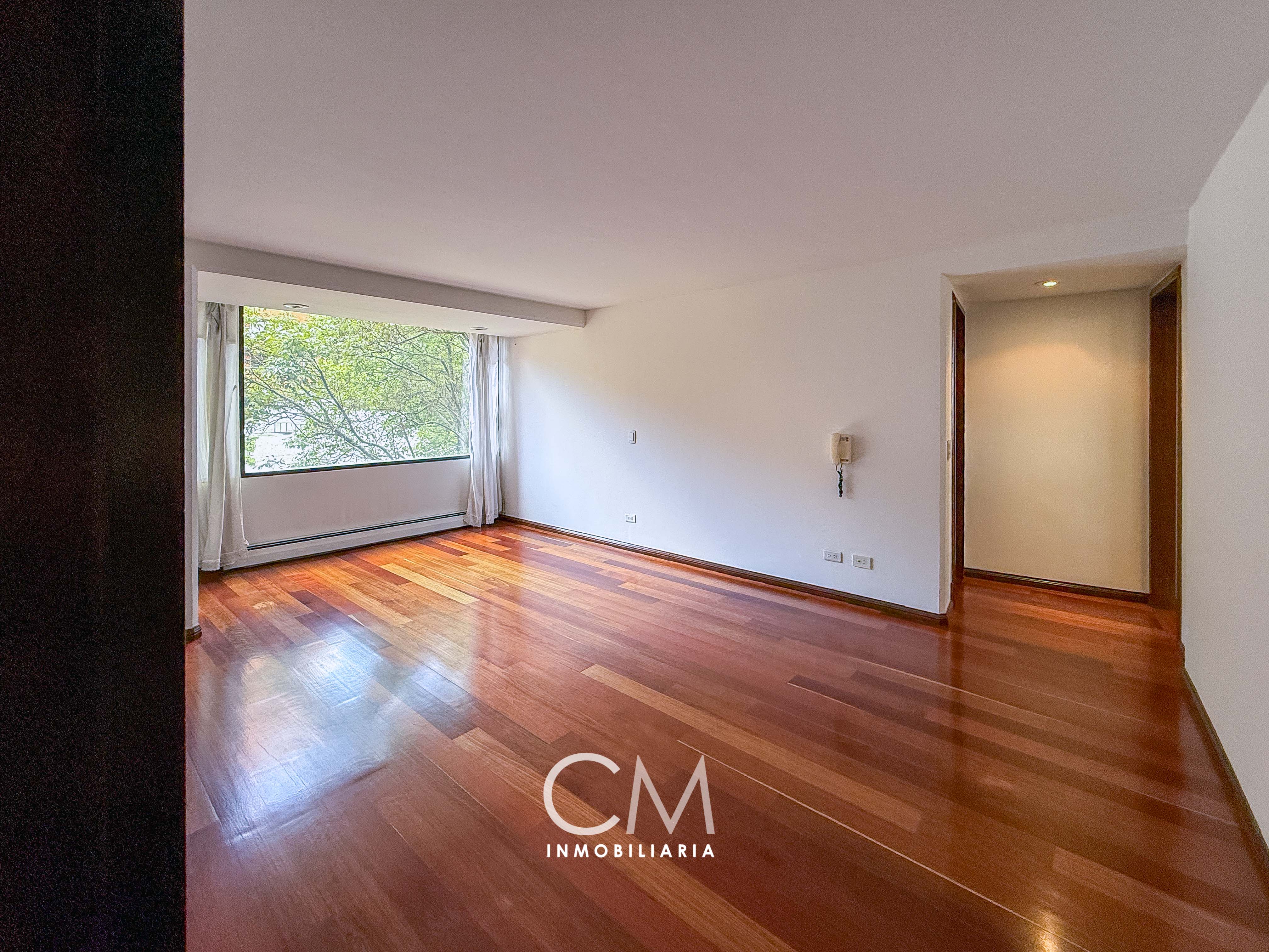 Apartamento en venta en Los Rosales, Bogotá · foto 8 de 22
