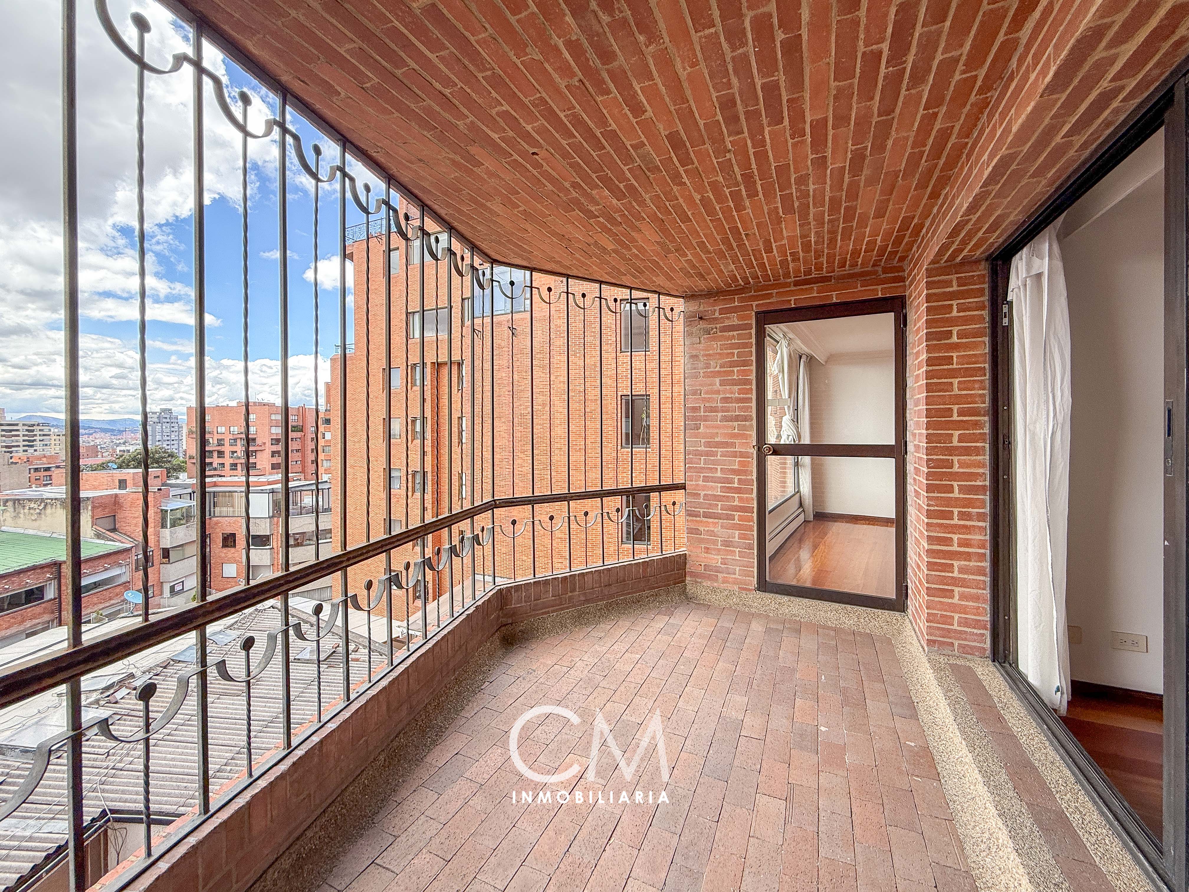 Apartamento en venta en Los Rosales, Bogotá · foto 15 de 22
